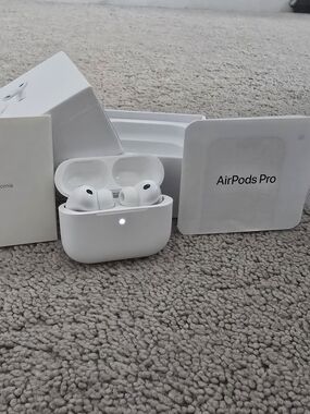 Apple AirPods Pro Apple Care+ANC  - White